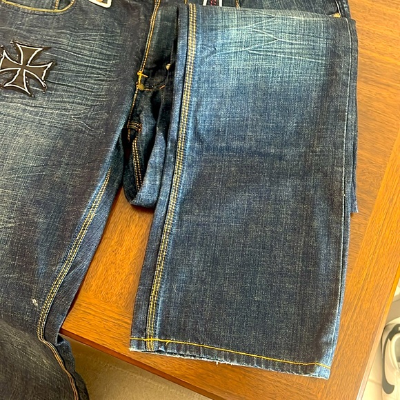 36 Slim jeans with a litt wide boot - Picture 4 of 6